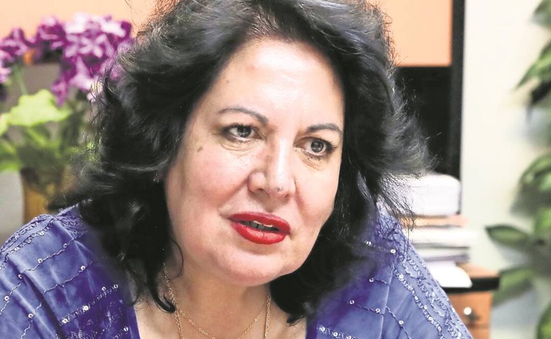 María del Carmen Muñoz, perito del Tribunal Superior de Justicia en materia de grafología (LUCÍA GODÍNEZ. EL UNIVERSAL)