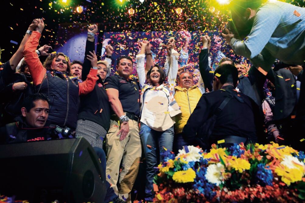 Frente a empleados y líderes de varios sindicatos, Alejandra Barrales criticó a Morena y a su candidata para la Ciudad, Claudia Sheinbaum, pues dijo que “ese partido no está a favor de los trabajadores ni de los sindicatos”. (IRVIN OLIVARES. EL UNIVERSAL)