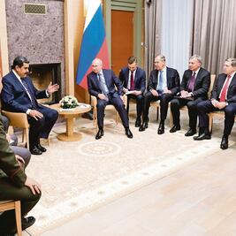 Putin rechaza intentos de derrocar a Maduro