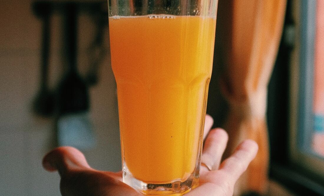 La papaya y el limón tienen beneficios para la salud digestiva / Foto: Unsplash