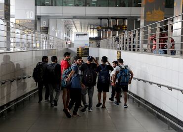 Mexico deports over 300 Indian migrants