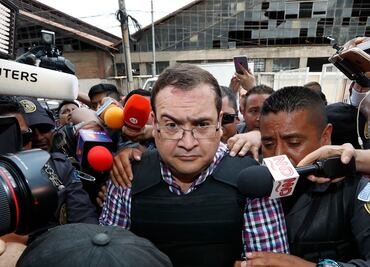 Duarte, sin agua caliente, sin postre... y con zape