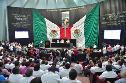 QRoo aprueba reformas que reclasifican Uber