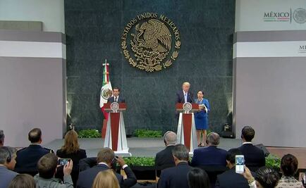 Tras encuentro con Peña, Trump mantiene plan de un muro