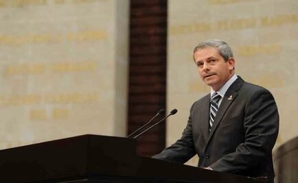 Con declaraciones 'vagas' no se rescata economía del país: Torres Confiño