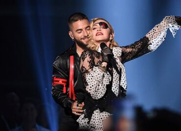 Madonna y Maluma ponen sensualidad a los premios Billboard con "Medellín"