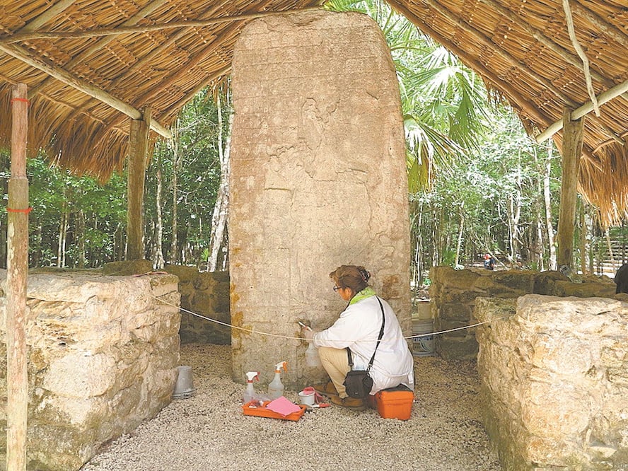 En el Proyecto Cobá hay arqueólogos, epigrafistas y restauradores. Foto: CORTESÍA INAH