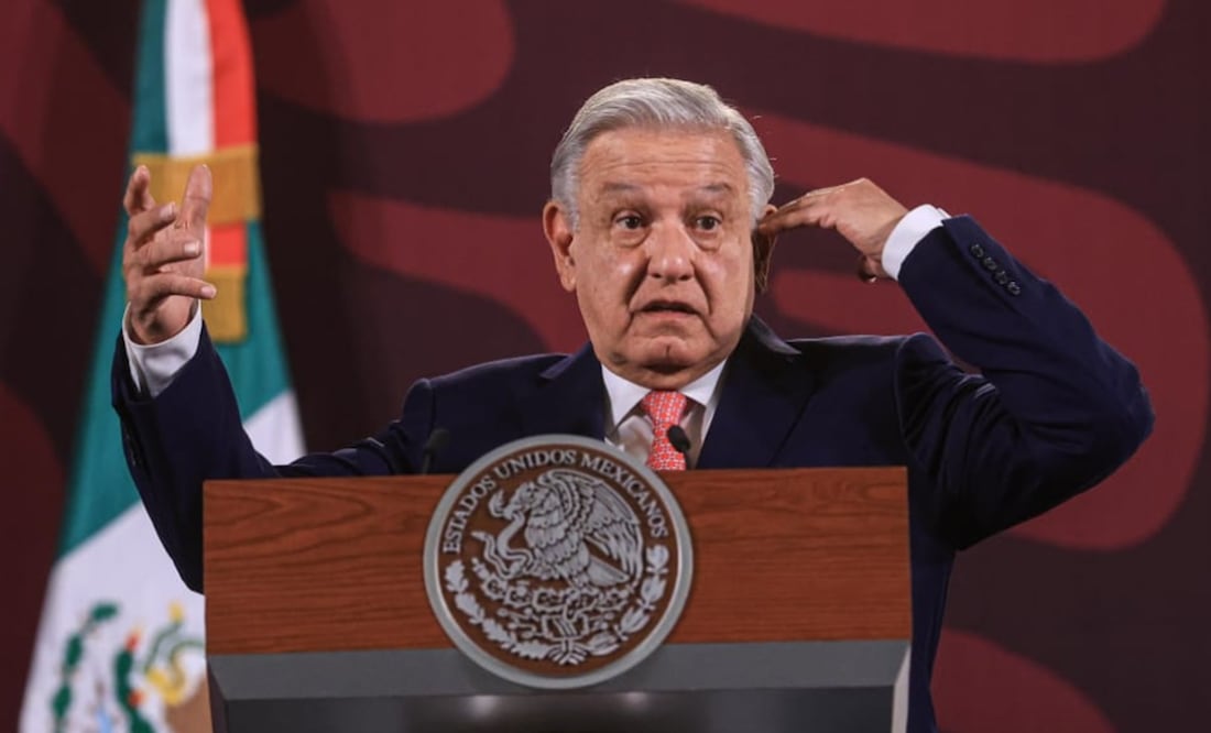 Aunque dijo que no hablaría sobre “el relevo” presidencial, el presidente Andrés Manuel López Obrador aseguró que no habrá ningún problema, porque no ve ningún “despeñadero”, ni ningún obstáculo. Gabriel Pano/EL UNIVERSAL