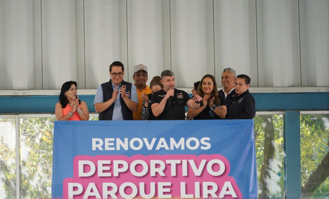 El acalde de Miguel Hidalgo, Mauricio Tabe, entregó las obras de remodelación del Deportivo Parque Lira. (Foto: especial)