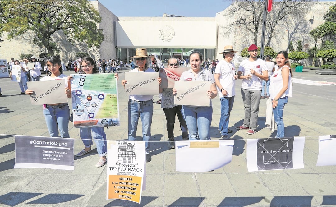 Trabajadores del INAH en protesta, en el museo de antropología en 2019, por las condiciones de trabajo. Foto: Archivo