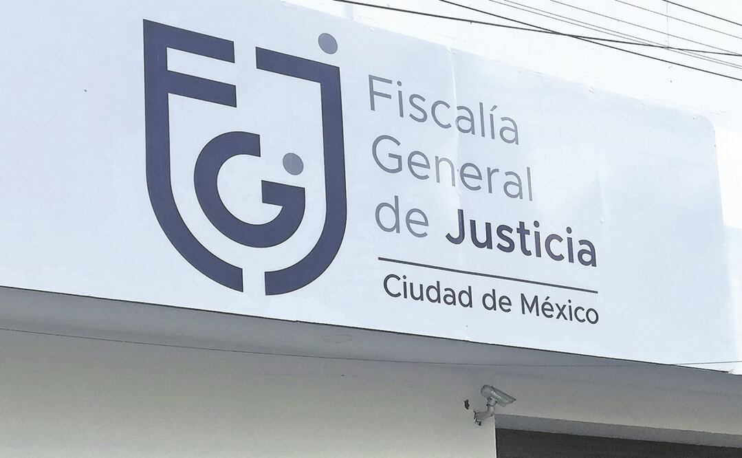 El abandono de vehículos involucrados en delitos causa que muchos de ellos sean vandalizados. Foto: ARCHIVO EL UNIVERSAL