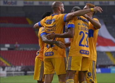 Los Tigres vencen al Atlas en su visita al estadio Jalisco