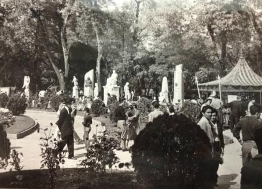 Sepulturero, oficio que se aprende desde niño