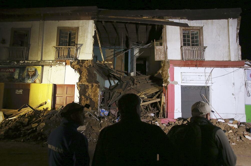Vista de una vivienda destruída tras el terremoto de 8.4 (EFE)