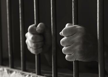 Detienen a policía implicado en robo millonario en Jalisco