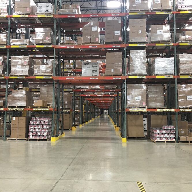 Durante el año pasado, Deutsche Post o DHL reportó un crecimiento en ventas de 1.8%. Foto/MIGUEL PALLARES. EL UNIVERSAL