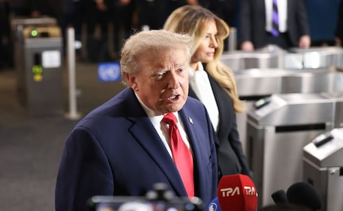 Trump reprocha a periodista de CNN que cubra su llegada a Asamblea General de la ONU; "no deberías estar cubriéndome"