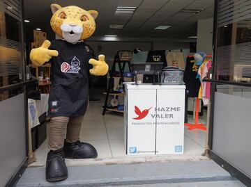 Internos de CDMX crean productos para el Día del Padre, apoyando su reinserción social