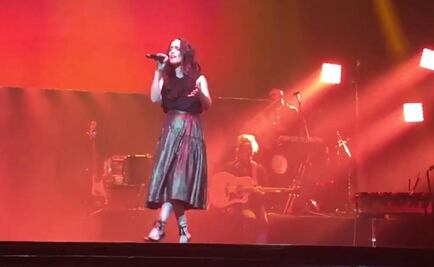 Julieta Venegas le canta a Juan Gabriel