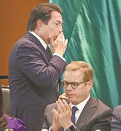 Se pone en riesgo mayoría al no ir con el PVEM, acusan