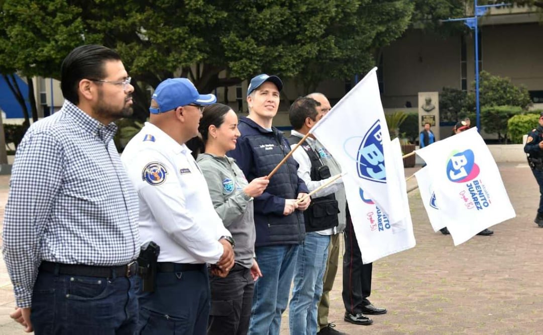 Alcalde de Benito Juárez da banderazo de salida al Operativo Semana Santa 2026; refuerzan vigilancia en 56 colonias.
Foto: Especial.
