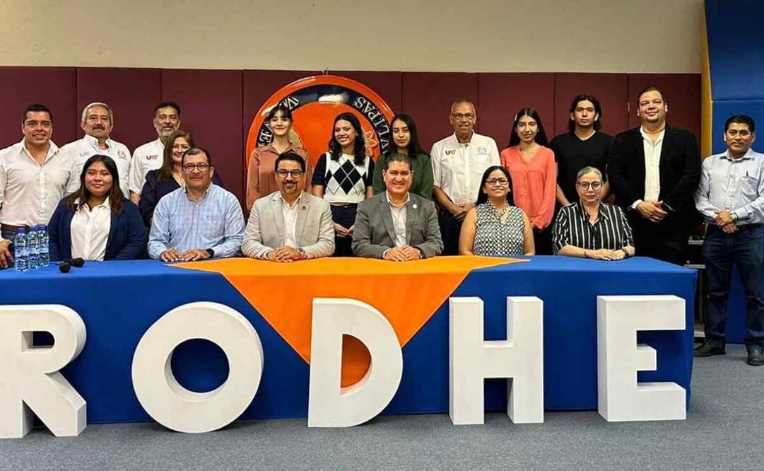 El esfuerzo del alumnado de la UAT refleja el compromiso y la excelencia del programa educativo de Economía. Foto: Especial