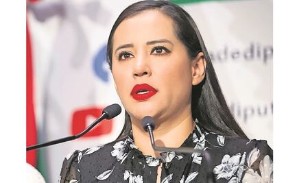 Amaga Morena con denunciar la “billetiza” de Sandra Cuevas