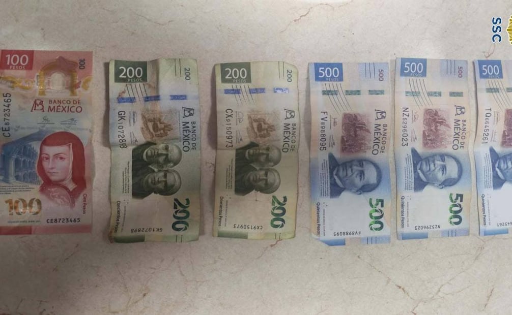 El dinero fue recuperado luego de la revisión de los elementos de seguridad. Foto: Especial.
