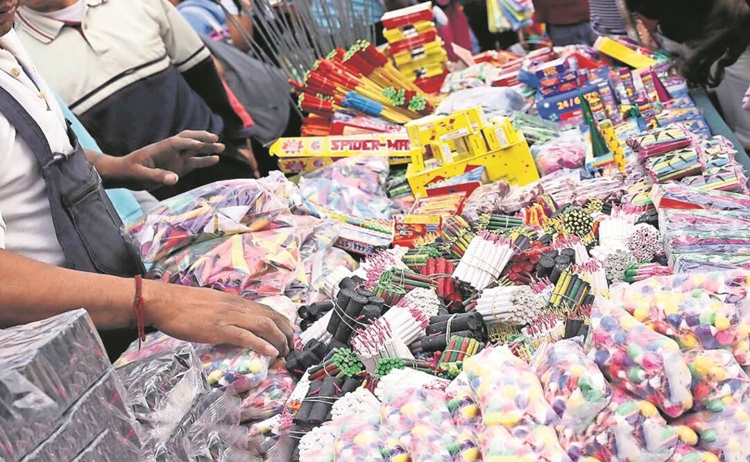 Aumenta piratería de cohetes en Tultepec