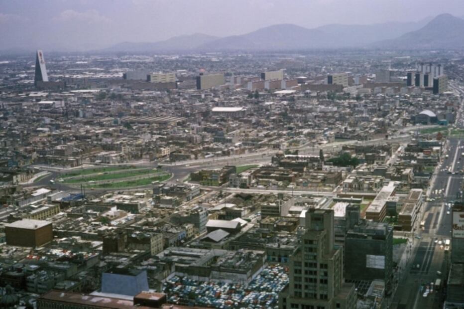 El lado olvidado y devastado de Reforma