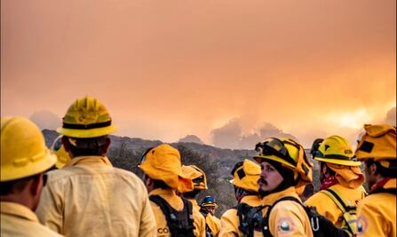 FOTOS: Con apoyo de un helicóptero, 285 brigadistas combaten incendio forestal en Tepoztlán