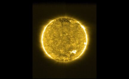 Las imágenes más cercanas al Sol revelan "hogueras" en su superficie