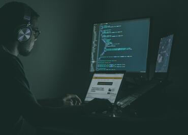 Reino Unido acusa a China de realizar ciberataques contra sus legisladores