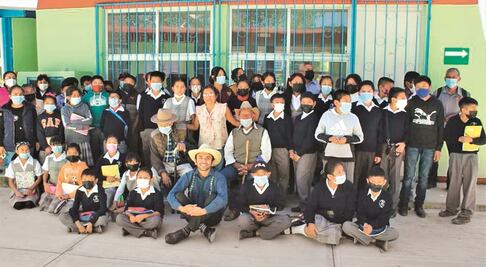 Buscan evitar que se extinga el zapoteco