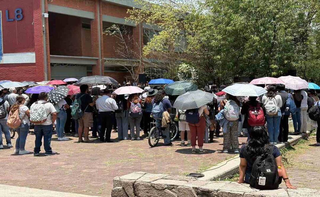 Estudiantes de FES Cuautitlán despiden a 5 compañeros fallecidos (22/05/2025). Foto: Especial
