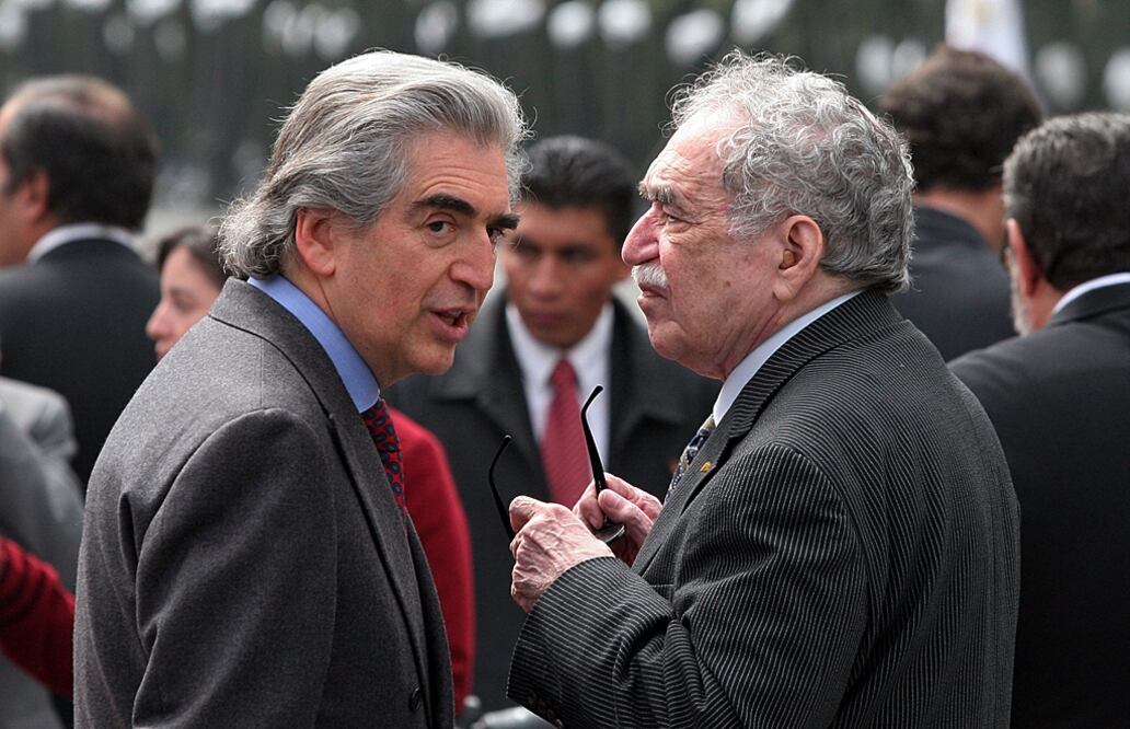 Rafael Tovar y de Teresa y el escritor Gabriel García Márquez
