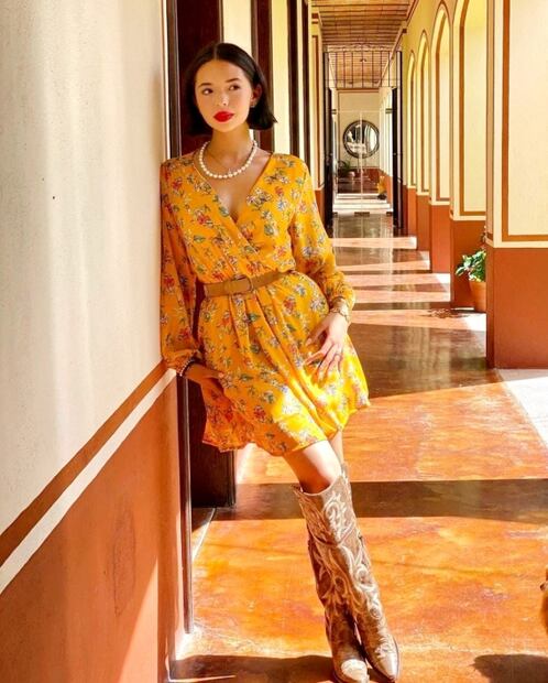 Ángela Aguilar enamora con vestido floral perfecto para el verano