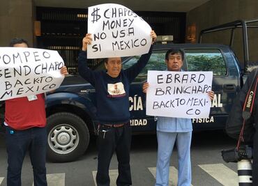 Protestan abogados de "El Chapo"; piden a Pompeo regreso de Guzmán Loera a México