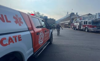 Incendio en planta John Deere de Nuevo León; evacúan a 522 trabajadores sin reportar heridos
