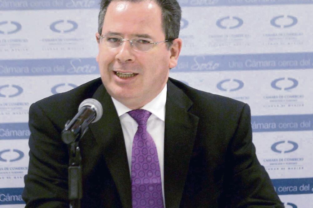 Propuesta. Lozano plantea la reducción gradual del ISR, generalización del IVA y simplificación fiscal. 