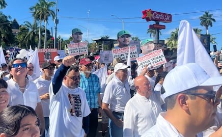 Marchan por cese de la violencia y restitución de la paz en Sinaloa; “Dios los acompaña”; obispo de Culiacán