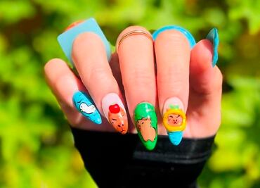 Diseños de uñas de capibara, la tendencia del momento