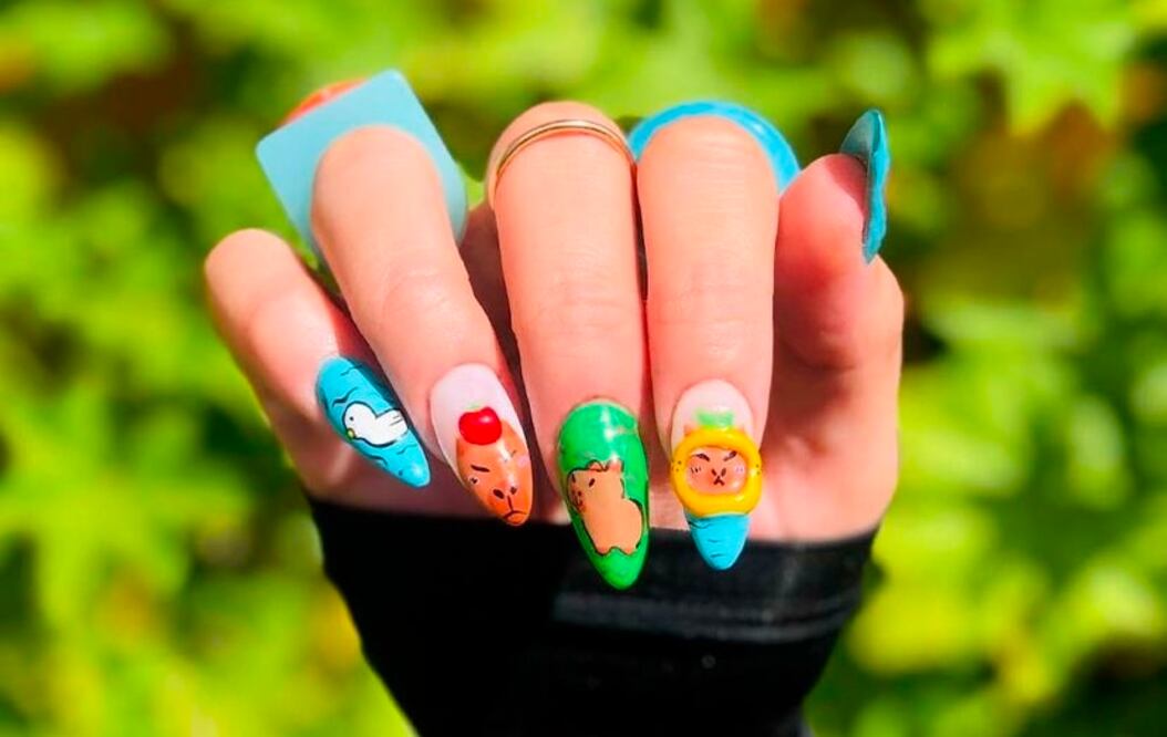 Uñas capibara. Foto: Instagram @xanathbeautystudio