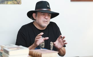 “Los héroes son minúsculos y son parte de la población”: Guillermo Fadanelli