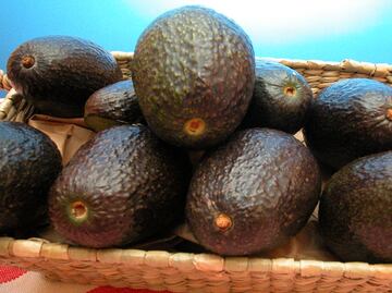 Qué pasa si cenas aguacate