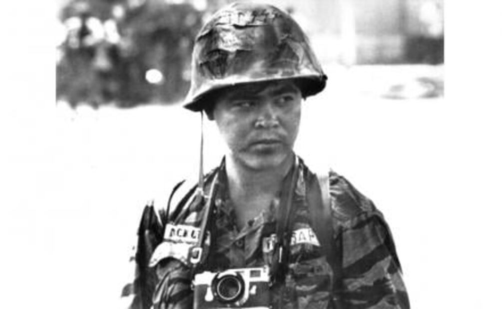 Se retira Nick Ut, fotógrafo de "La niña del Napalm"