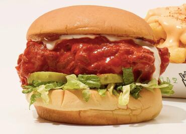 La hamburguesa que los amantes de la salsa búfalo tienen que conocer