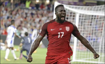 Estados Unidos golea y ve cerca el Mundial