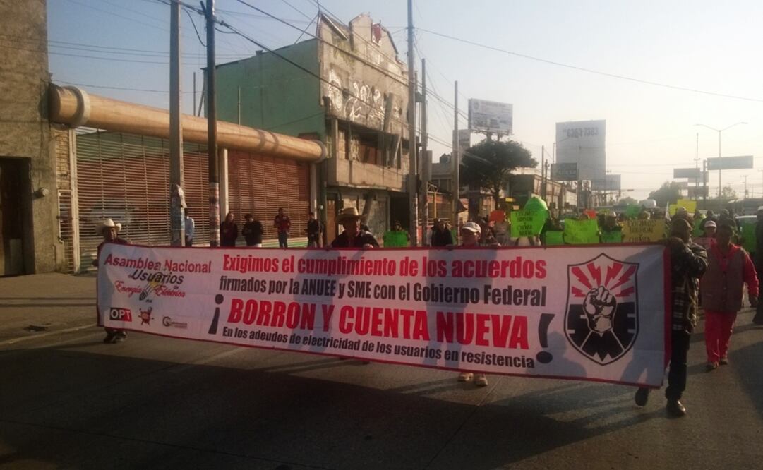 Los manifestantes iniciaron su protesta a la altura de la estación Cartagena del Mexibús, en Tultitlán (Foto: especial)
