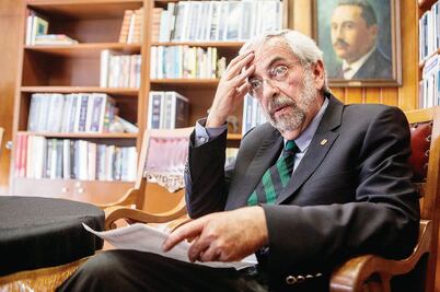 "Relación con el Presidente, de respeto e independencia"